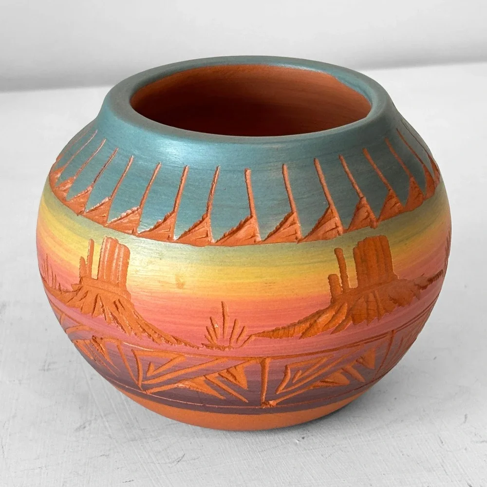 Silas Navajo‎ Etched Seed Pot Southwestern Desert Sunset Pottery Terracotta